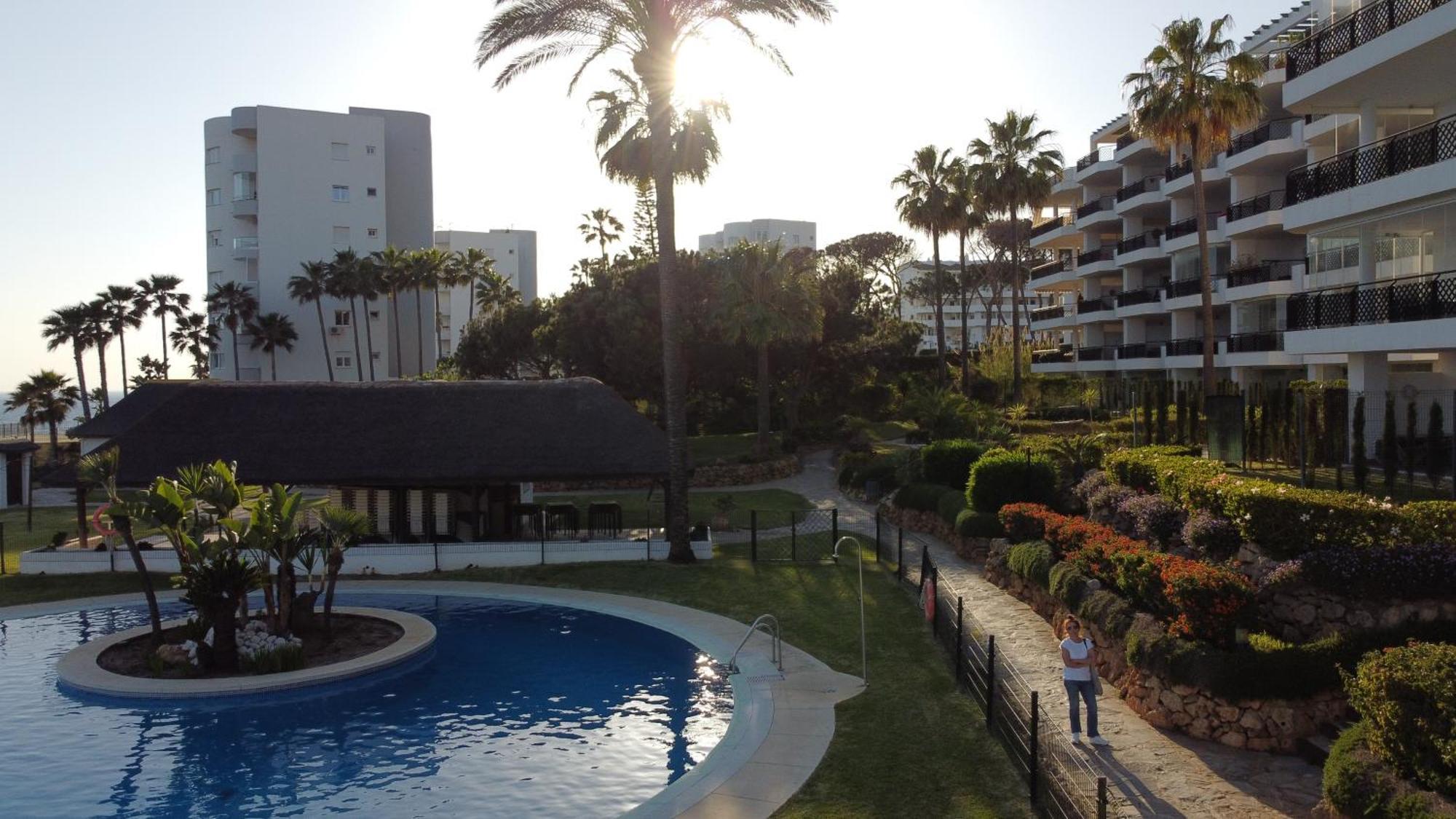 Frontline Beach Ground Floor With Privet Garden, Mi Capricho 16 Apartment Mijas Exterior photo