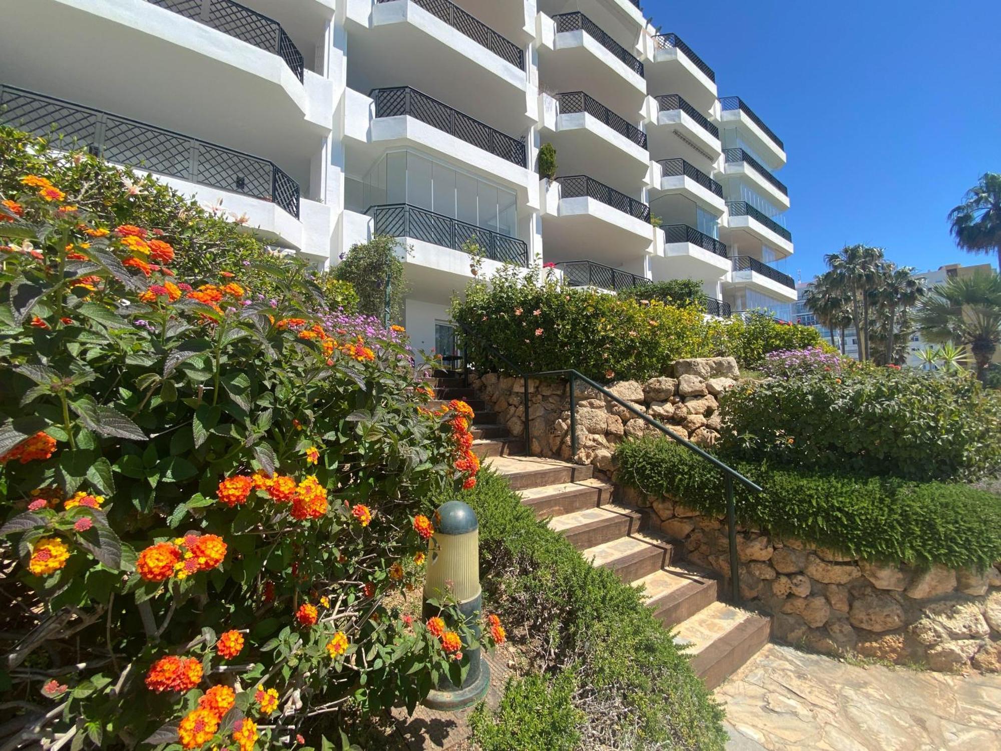 Frontline Beach Ground Floor With Privet Garden, Mi Capricho 16 Apartment Mijas Exterior photo